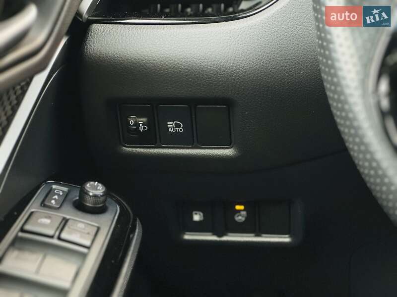 Позашляховик / Кросовер Toyota C-HR 2021 в Тернополі