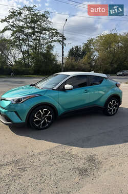 Позашляховик / Кросовер Toyota C-HR 2018 в Тернополі