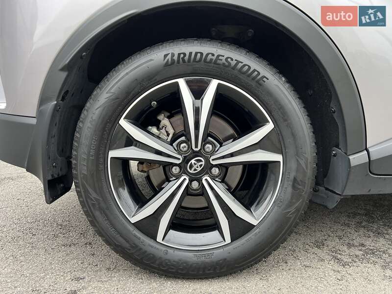 Позашляховик / Кросовер Toyota C-HR 2020 в Харкові фото 21 Позашляховик / Кросовер Toyota C-HR 2020 в Харкові