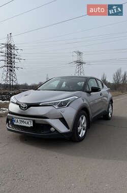 Внедорожник / Кроссовер Toyota C-HR 2018 в Днепре