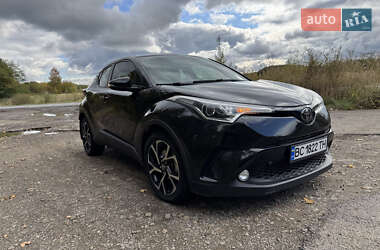 Позашляховик / Кросовер Toyota C-HR 2018 в Трускавці