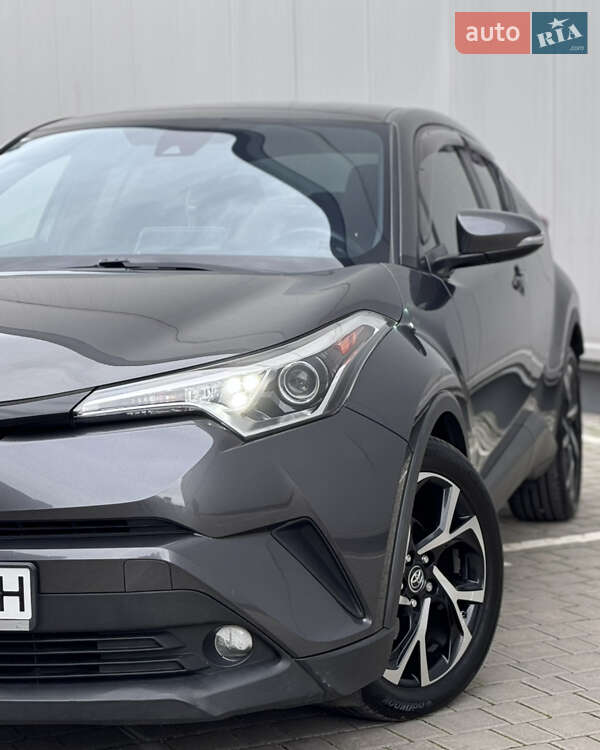 Позашляховик / Кросовер Toyota C-HR 2019 в Одесі
