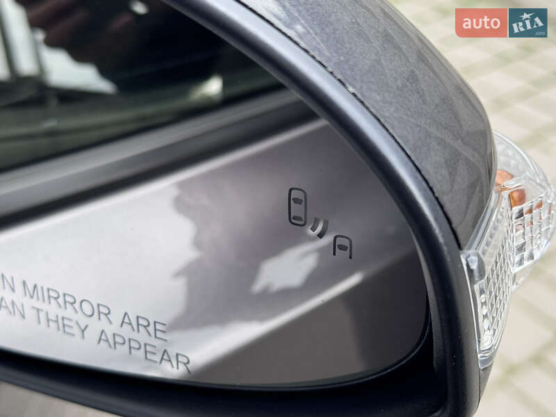 Позашляховик / Кросовер Toyota C-HR 2019 в Одесі