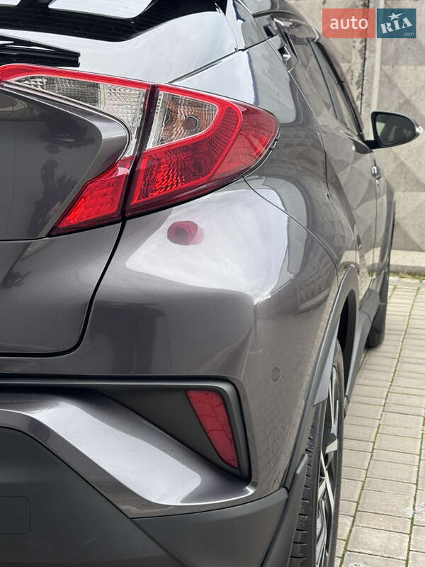 Позашляховик / Кросовер Toyota C-HR 2019 в Одесі