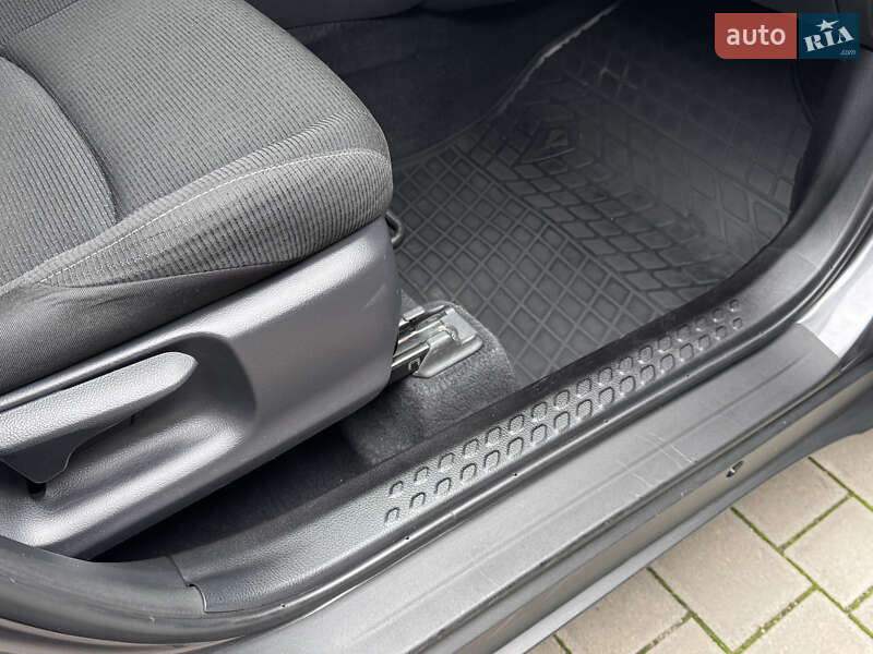 Позашляховик / Кросовер Toyota C-HR 2019 в Одесі