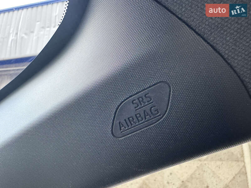 Позашляховик / Кросовер Toyota C-HR 2019 в Одесі