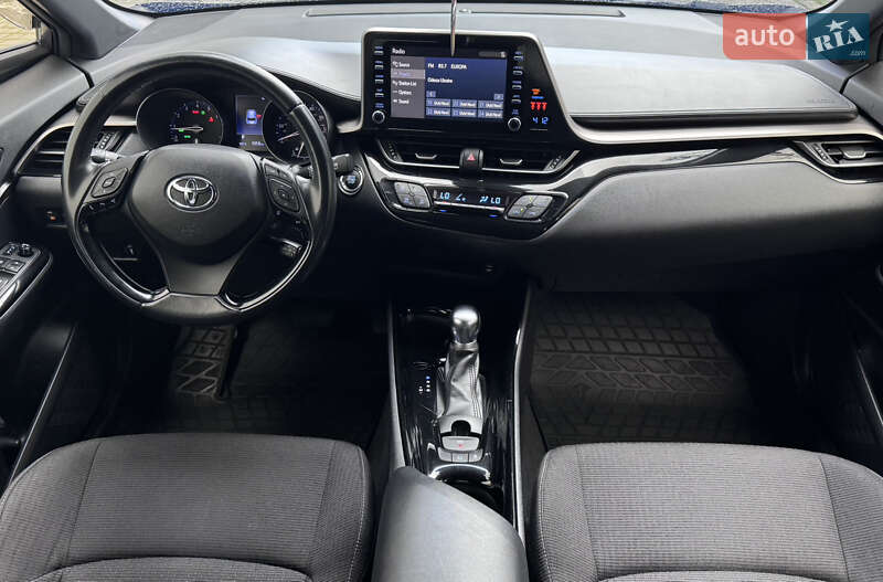 Позашляховик / Кросовер Toyota C-HR 2019 в Одесі