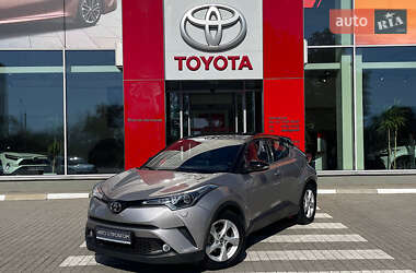 Позашляховик / Кросовер Toyota C-HR 2016 в Запоріжжі