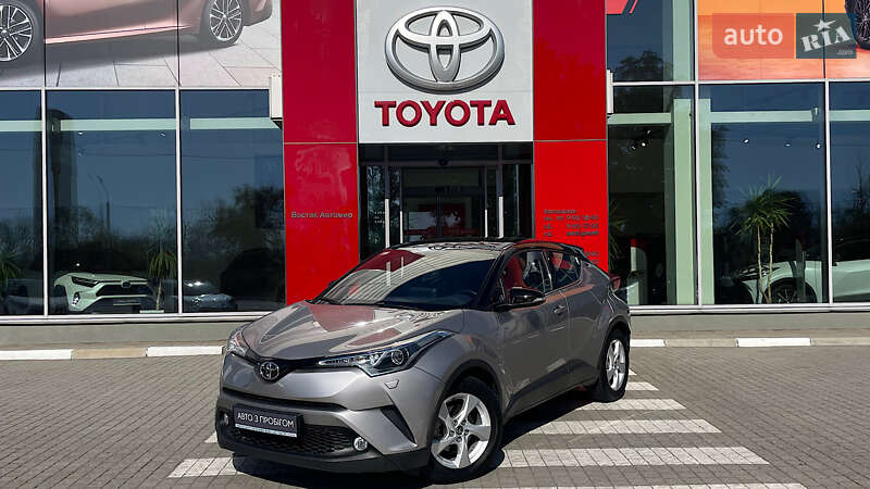 Toyota C-HR 2016