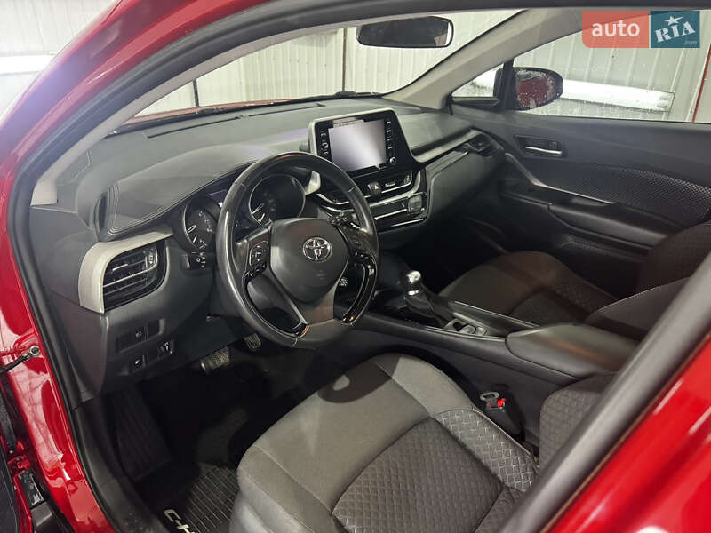 Внедорожник / Кроссовер Toyota C-HR 2020 в Валках фото 22 Внедорожник / Кроссовер Toyota C-HR 2020 в Валках