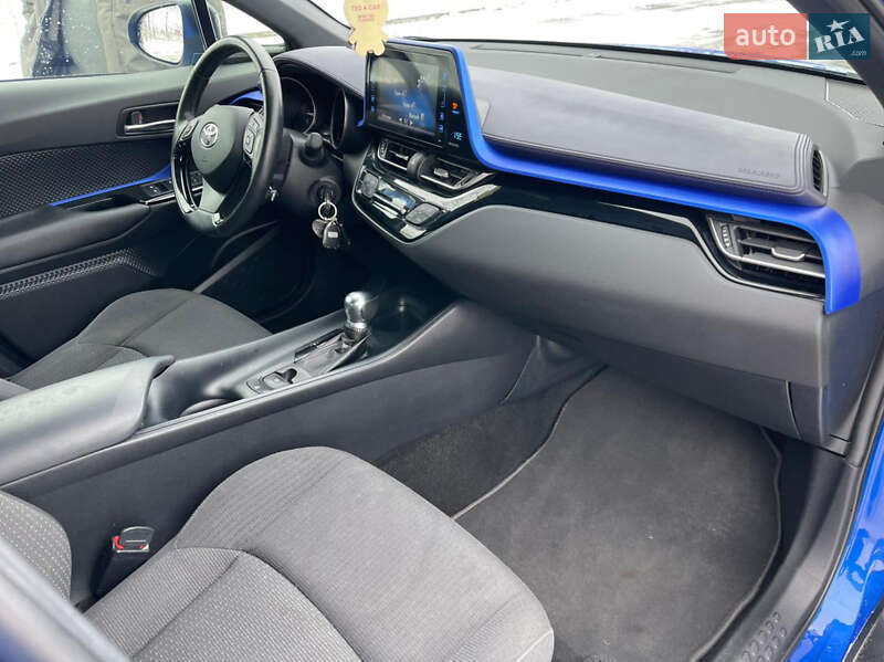 Внедорожник / Кроссовер Toyota C-HR 2018 в Коломые