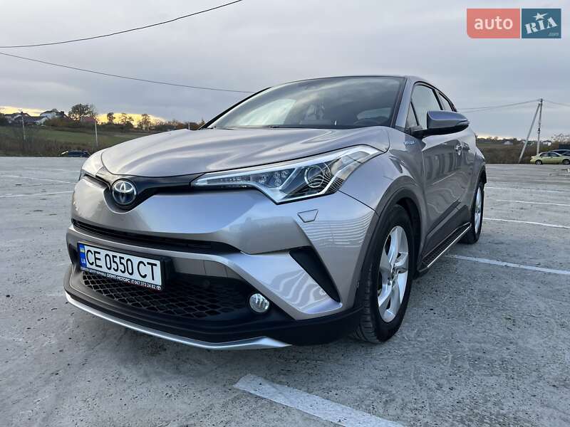 Внедорожник / Кроссовер Toyota C-HR 2019 в Черновцах