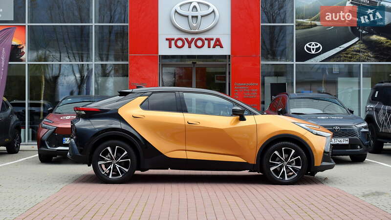 Внедорожник / Кроссовер Toyota C-HR 2023 в Житомире