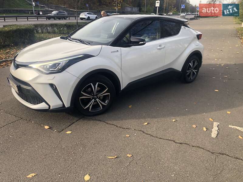 Toyota C-HR 2021 Toyota C-HR 2021