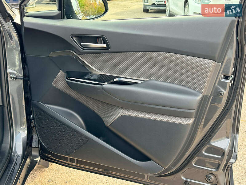 Внедорожник / Кроссовер Toyota C-HR 2022 в Виннице фото 27 Внедорожник / Кроссовер Toyota C-HR 2022 в Виннице