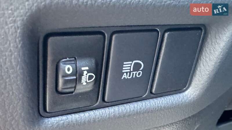 Позашляховик / Кросовер Toyota C-HR 2021 в Івано-Франківську