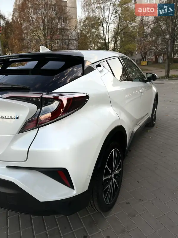 Toyota C-HR 2018 VIN NMTKZ3BX40R143958 фото оголошення 8 з 49