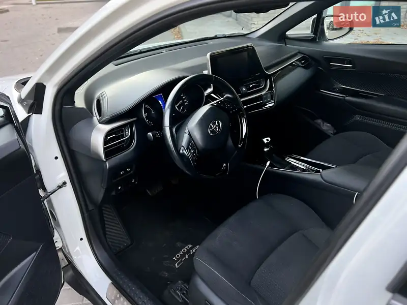 Toyota C-HR 2018 VIN NMTKZ3BX40R143958 фото оголошення 19 з 49
