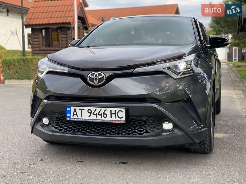 Позашляховик / Кросовер Toyota C-HR 2018 в Івано-Франківську фото 10 Позашляховик / Кросовер Toyota C-HR 2018 в Івано-Франківську