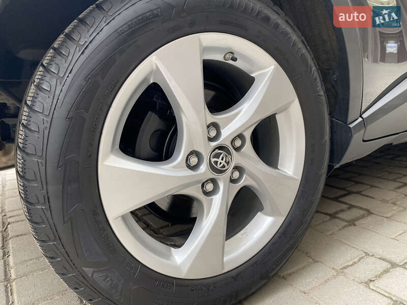 Позашляховик / Кросовер Toyota C-HR 2018 в Івано-Франківську фото 70 Позашляховик / Кросовер Toyota C-HR 2018 в Івано-Франківську