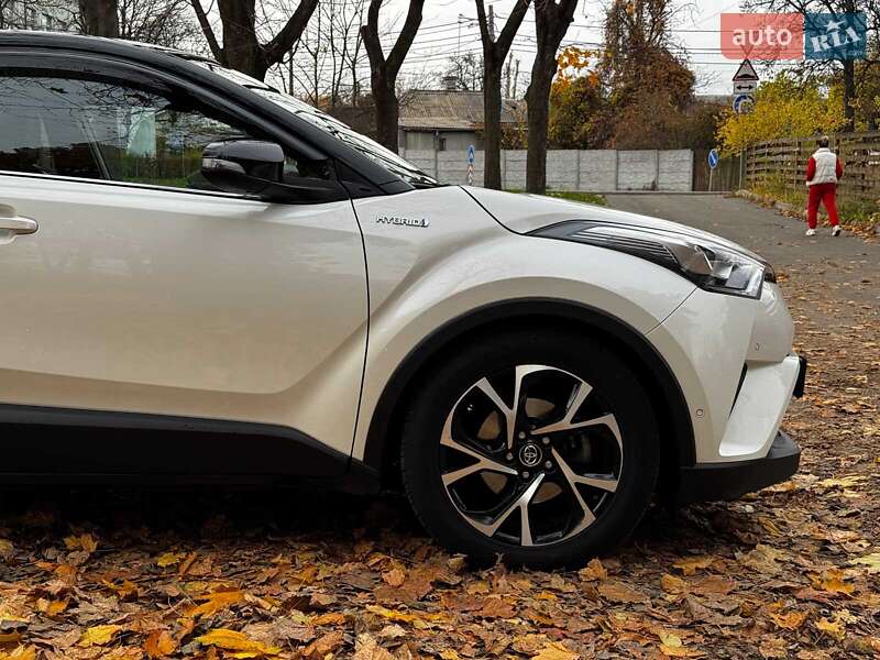 Внедорожник / Кроссовер Toyota C-HR 2019 в Киеве фото 4 Внедорожник / Кроссовер Toyota C-HR 2019 в Киеве