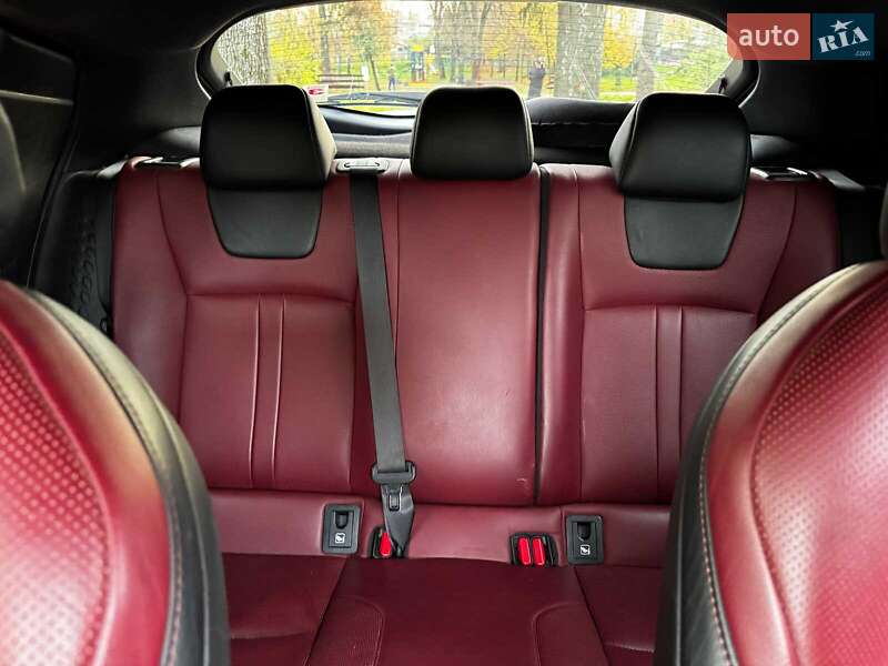 Внедорожник / Кроссовер Toyota C-HR 2019 в Киеве фото 24 Внедорожник / Кроссовер Toyota C-HR 2019 в Киеве