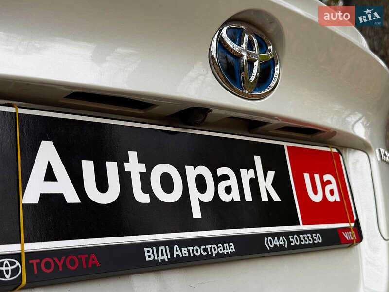 Внедорожник / Кроссовер Toyota C-HR 2019 в Киеве фото 36 Внедорожник / Кроссовер Toyota C-HR 2019 в Киеве