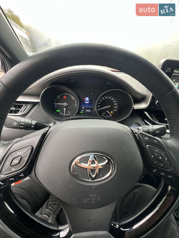 Внедорожник / Кроссовер Toyota C-HR 2020 в Киеве фото 7 Внедорожник / Кроссовер Toyota C-HR 2020 в Киеве