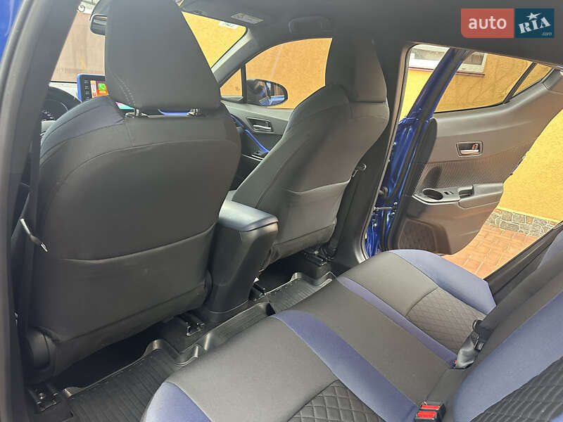 Внедорожник / Кроссовер Toyota C-HR 2020 в Киеве фото 30 Внедорожник / Кроссовер Toyota C-HR 2020 в Киеве