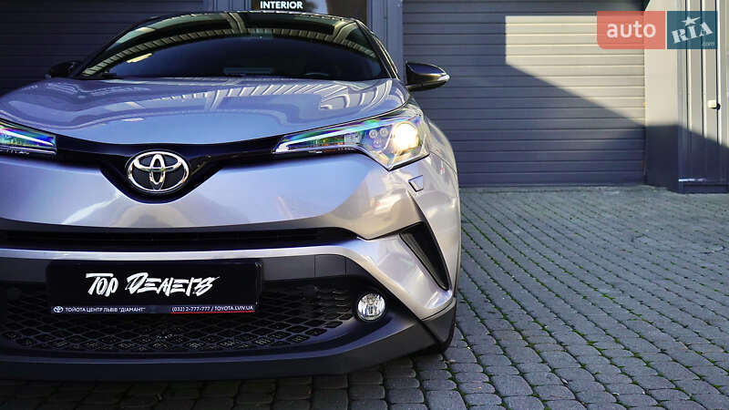 Внедорожник / Кроссовер Toyota C-HR 2017 в Львове фото 7 Внедорожник / Кроссовер Toyota C-HR 2017 в Львове
