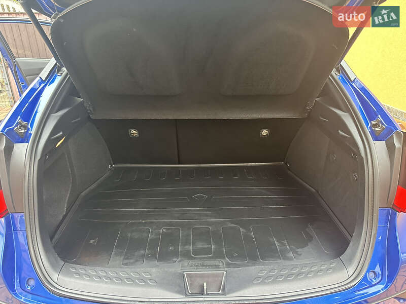 Внедорожник / Кроссовер Toyota C-HR 2020 в Киеве фото 36 Внедорожник / Кроссовер Toyota C-HR 2020 в Киеве