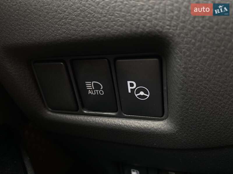 Внедорожник / Кроссовер Toyota C-HR 2019 в Одессе