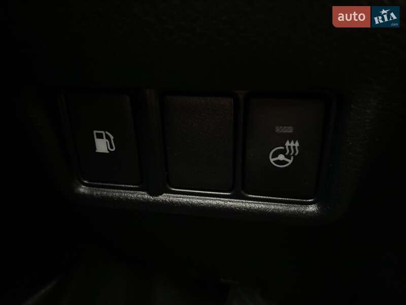 Внедорожник / Кроссовер Toyota C-HR 2018 в Одессе фото 18 Внедорожник / Кроссовер Toyota C-HR 2018 в Одессе