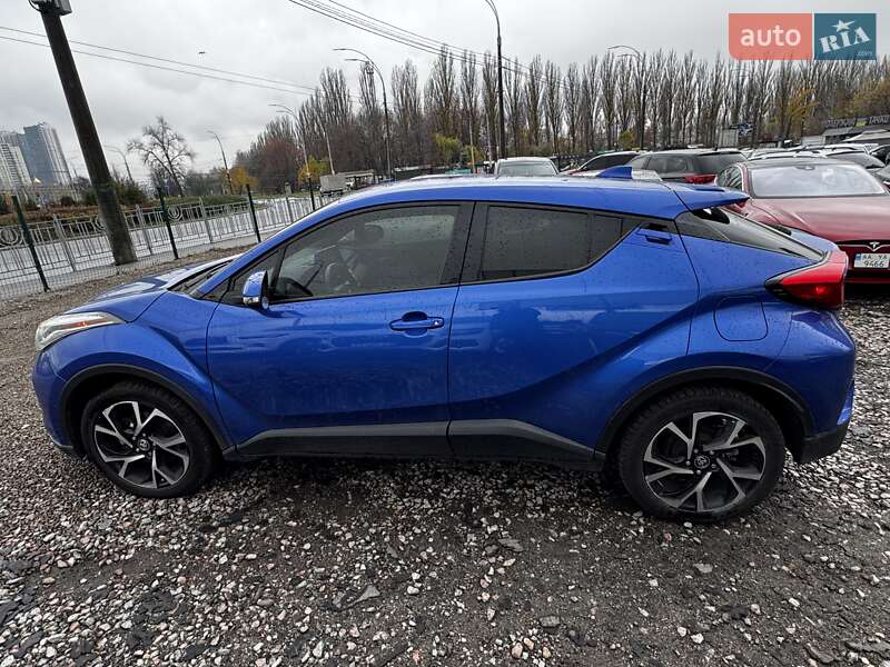 Позашляховик / Кросовер Toyota C-HR 2021 в Києві фото 5 Позашляховик / Кросовер Toyota C-HR 2021 в Києві
