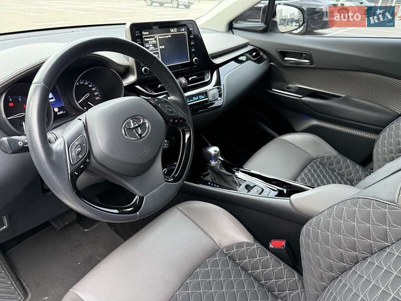 Внедорожник / Кроссовер Toyota C-HR 2021 в Киеве фото 6 Внедорожник / Кроссовер Toyota C-HR 2021 в Киеве