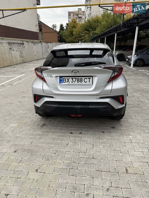 Позашляховик / Кросовер Toyota C-HR 2019 в Хмельницькому