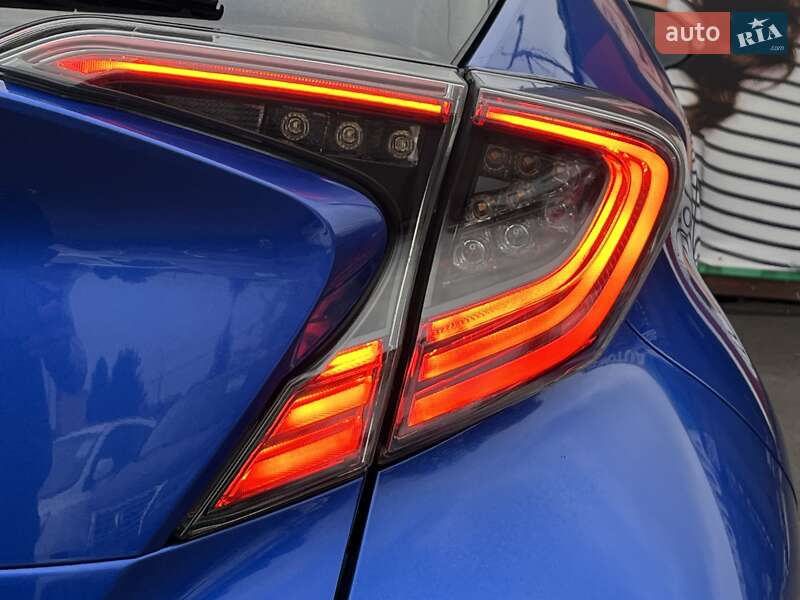 Внедорожник / Кроссовер Toyota C-HR 2018 в Виннице