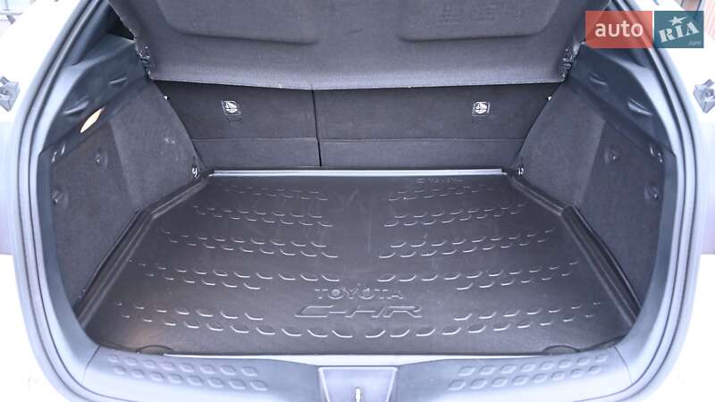 Внедорожник / Кроссовер Toyota C-HR 2020 в Киеве фото 10 Внедорожник / Кроссовер Toyota C-HR 2020 в Киеве