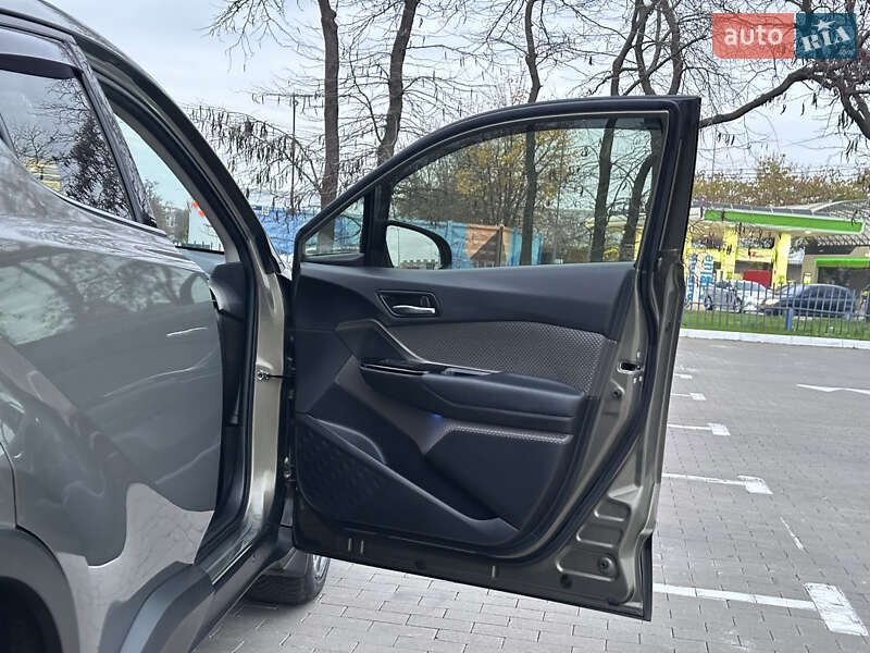 Внедорожник / Кроссовер Toyota C-HR 2020 в Одессе фото 34 Внедорожник / Кроссовер Toyota C-HR 2020 в Одессе