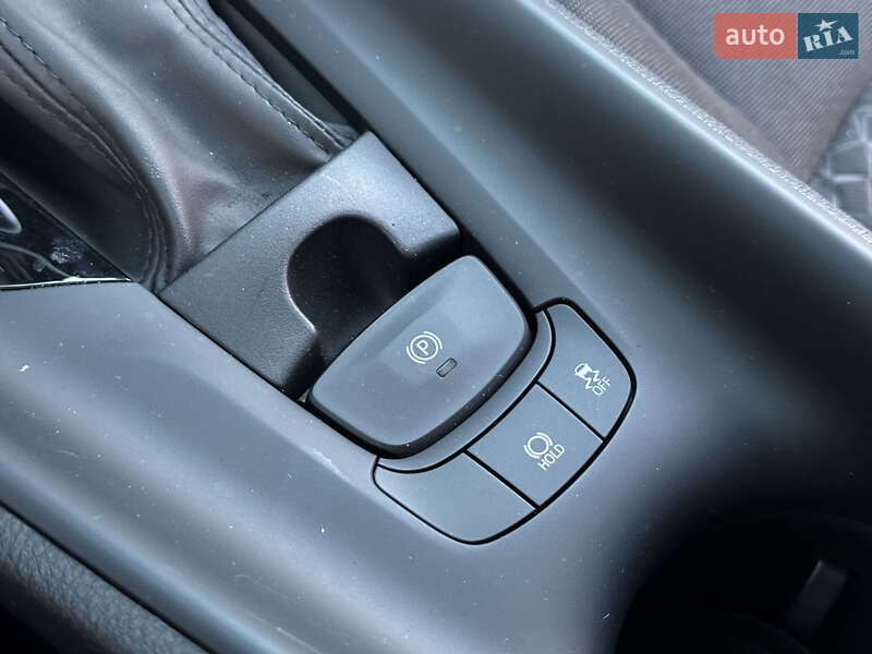 Внедорожник / Кроссовер Toyota C-HR 2020 в Одессе фото 53 Внедорожник / Кроссовер Toyota C-HR 2020 в Одессе