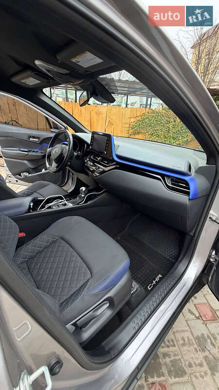Внедорожник / Кроссовер Toyota C-HR 2020 в Кривом Роге
