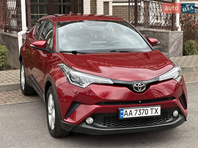 Внедорожник / Кроссовер Toyota C-HR 2018 в Виннице