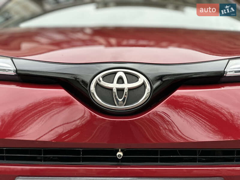 Внедорожник / Кроссовер Toyota C-HR 2018 в Виннице