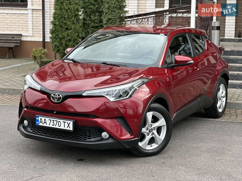 Внедорожник / Кроссовер Toyota C-HR 2018 в Виннице