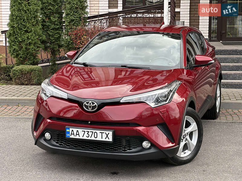 Внедорожник / Кроссовер Toyota C-HR 2018 в Виннице