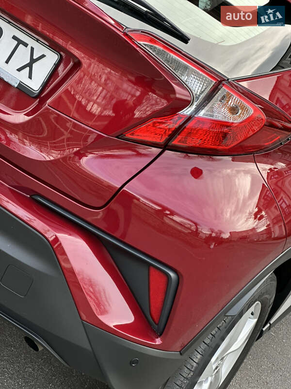 Внедорожник / Кроссовер Toyota C-HR 2018 в Виннице