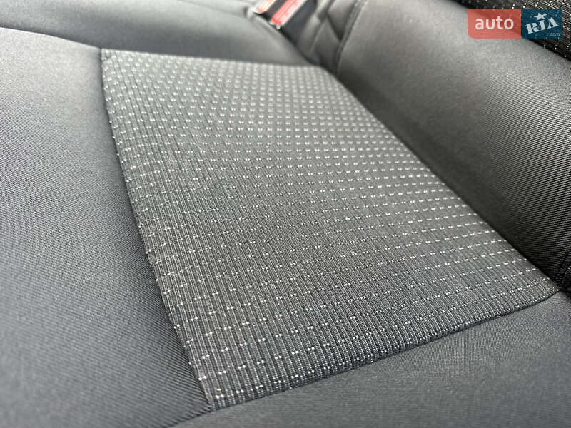 Внедорожник / Кроссовер Toyota C-HR 2018 в Виннице