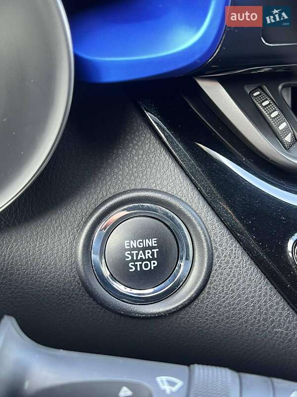 Внедорожник / Кроссовер Toyota C-HR 2016 в Одессе