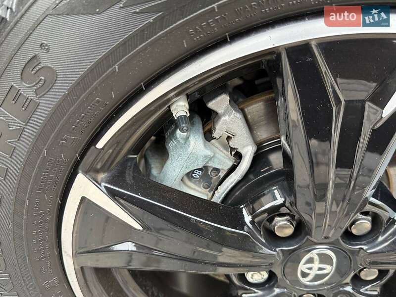 Внедорожник / Кроссовер Toyota C-HR 2021 в Одессе