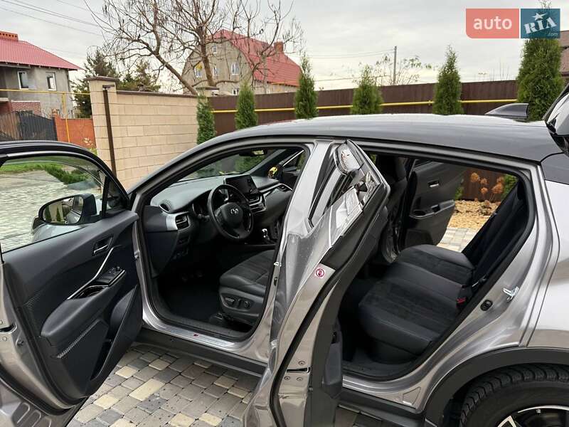 Внедорожник / Кроссовер Toyota C-HR 2021 в Одессе